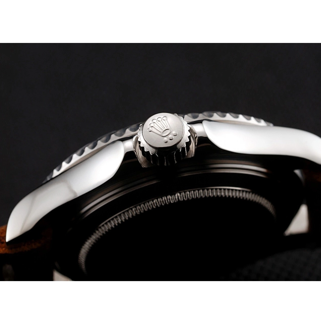 Aaa replica Black Dial Bracelet Rolex 1453859 Brown Silver Leather Yacht Master Case 0807
